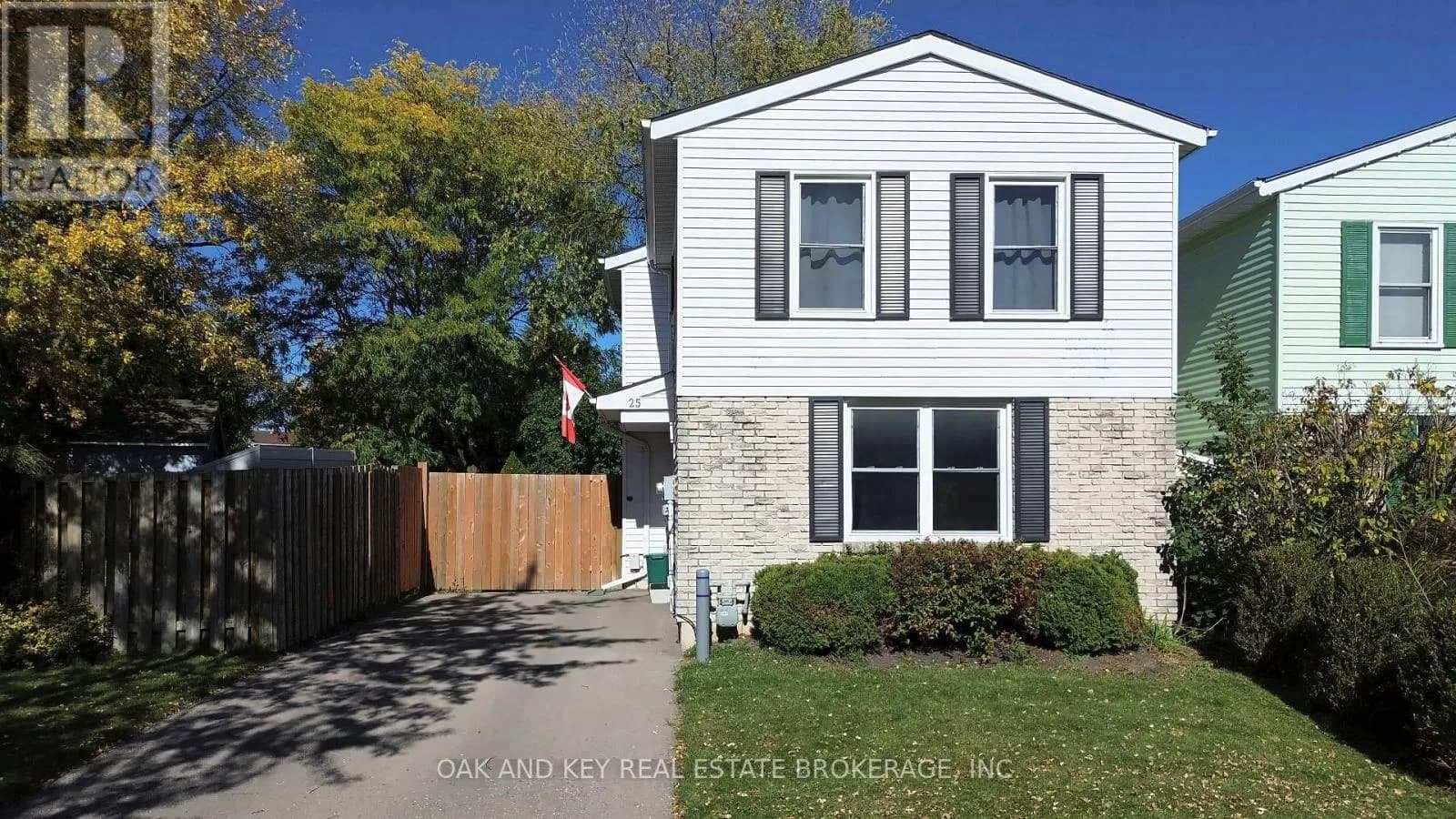25 TIMBERLANE CRESCENT — photo 2 of 25