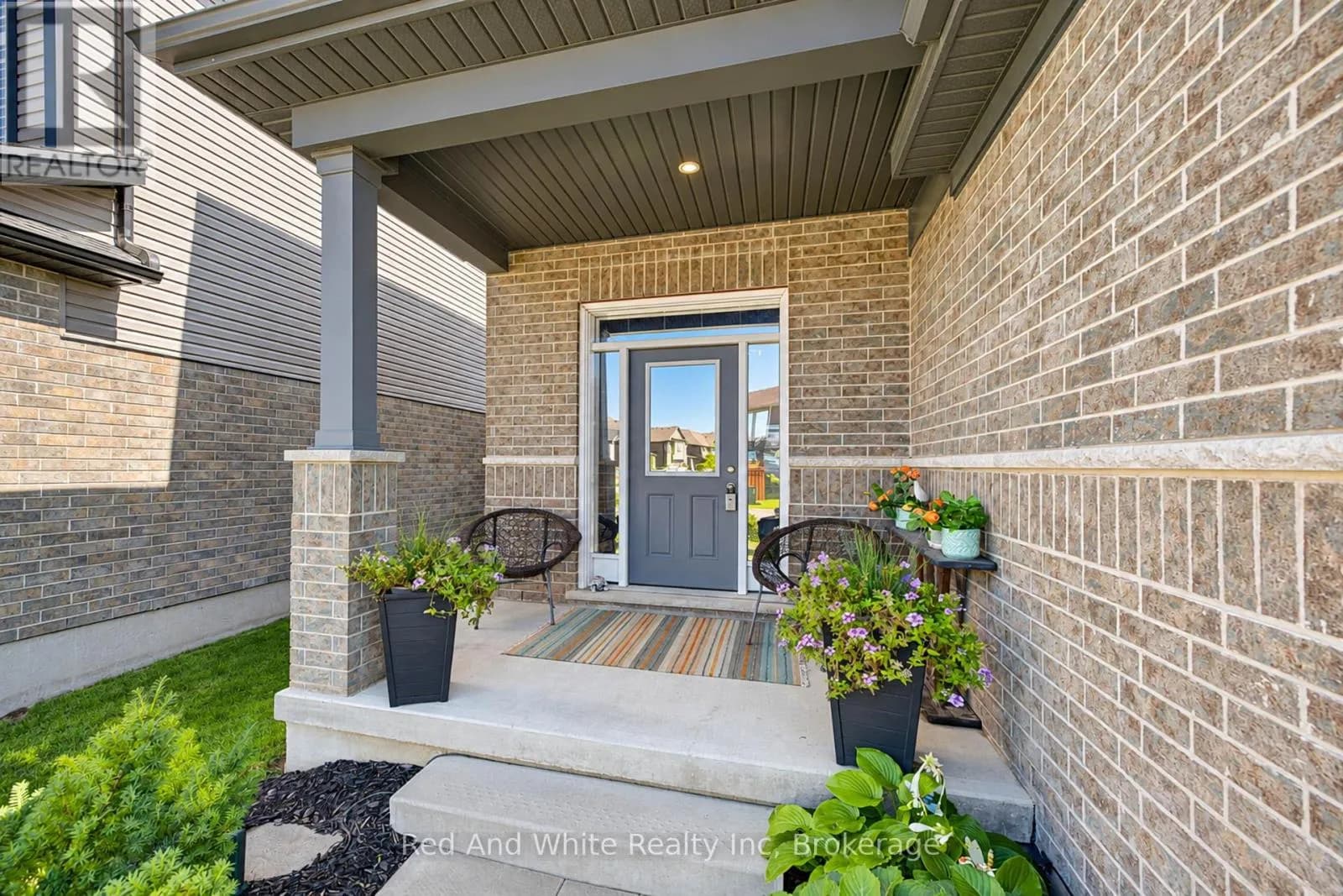 428 FREURE DRIVE — photo 4 of 50