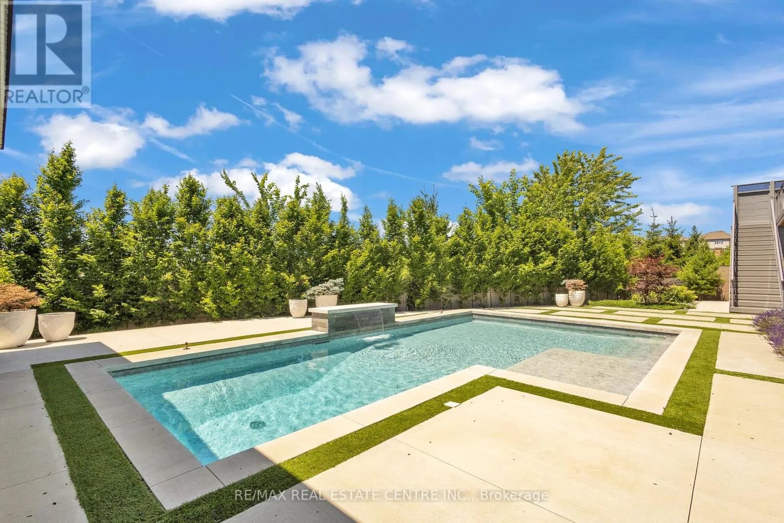 920 THOMAS PEDDER COURT — photo 1 of 50
