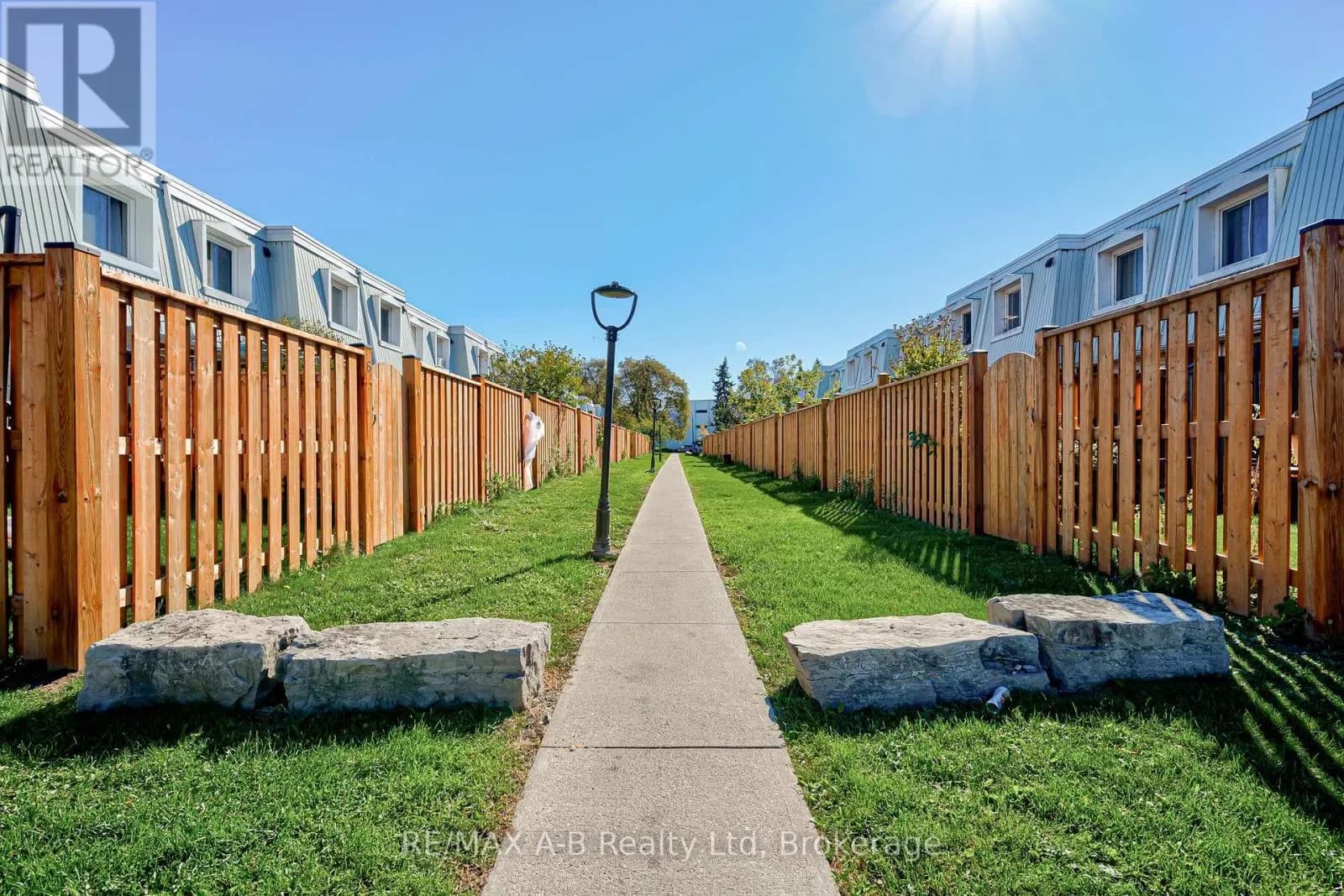 7 - 300 TRAYNOR AVENUE — photo 2 of 45