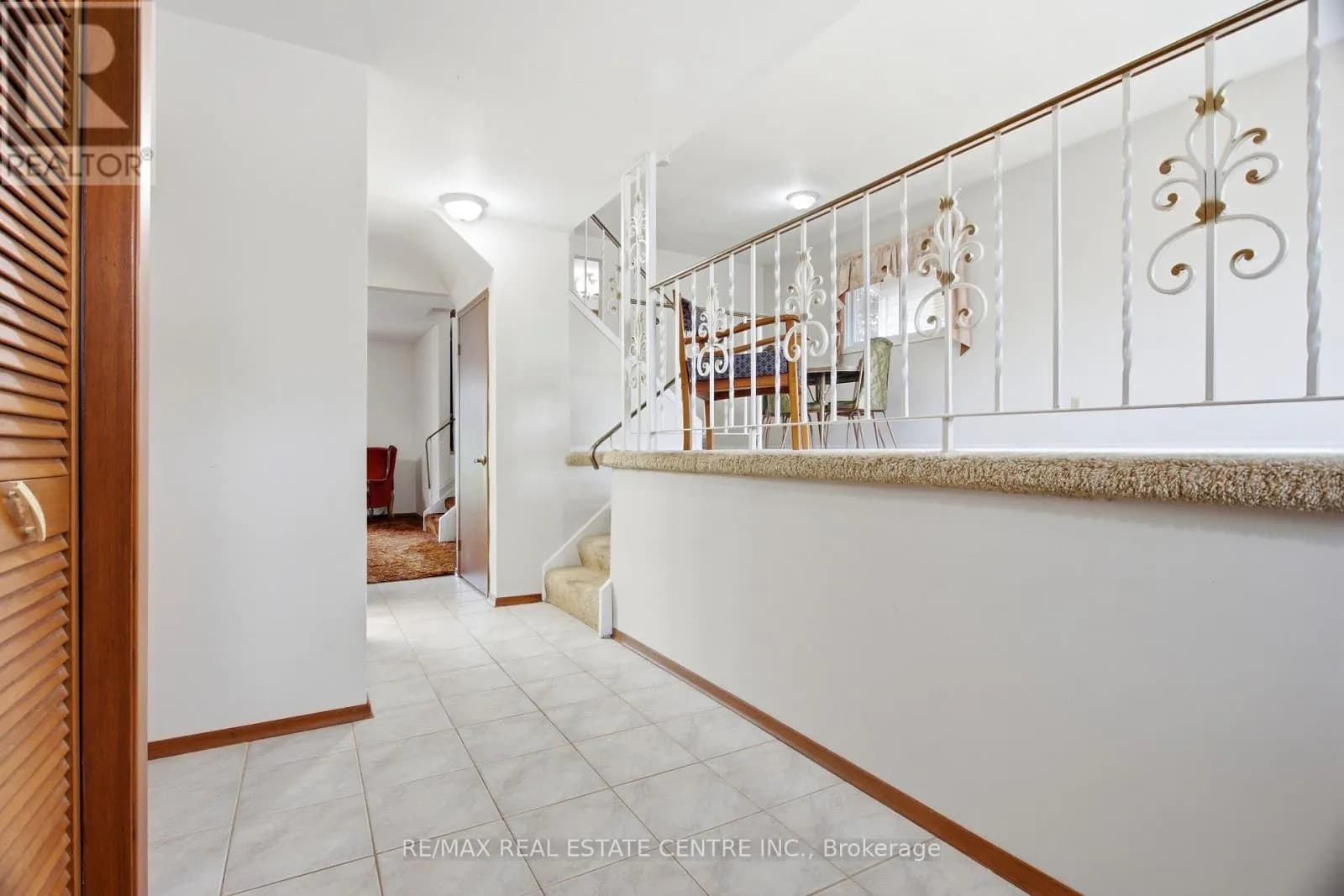 39 SEBAS COURT — photo 4 of 50
