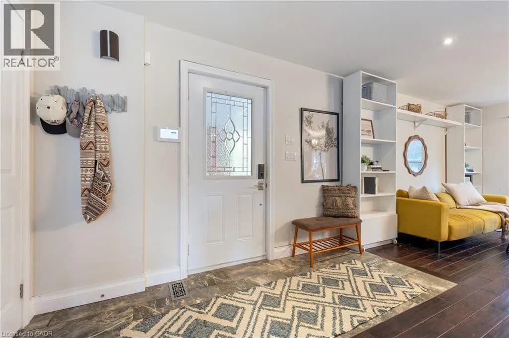273 COLBORNE Street — photo 4 of 30