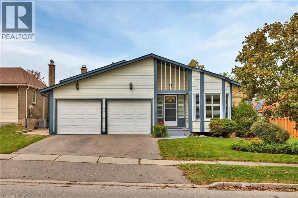 42 BLACKWELL Drive — photo 1 of 36