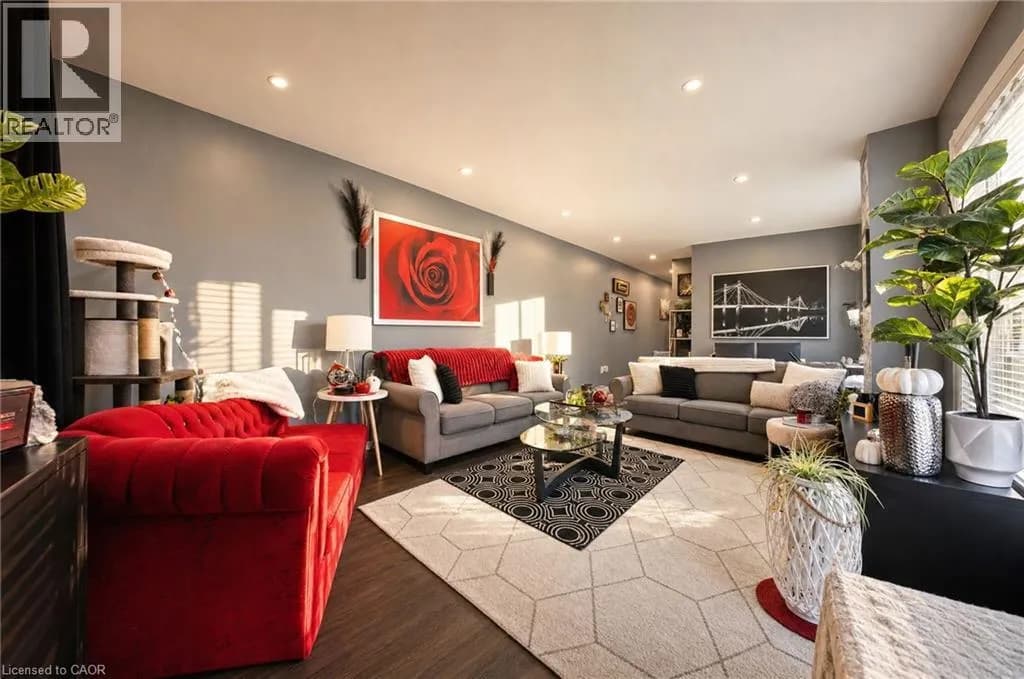 139 SUPERIOR Street — photo 4 of 22