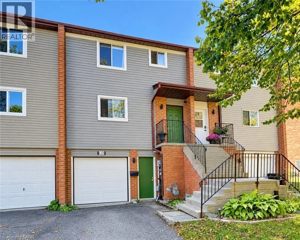 415 BAIRSTOW Crescent Unit# 4 — photo 2 of 33