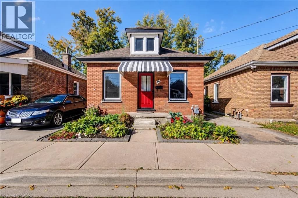 46 MAITLAND Street — photo 1 of 21