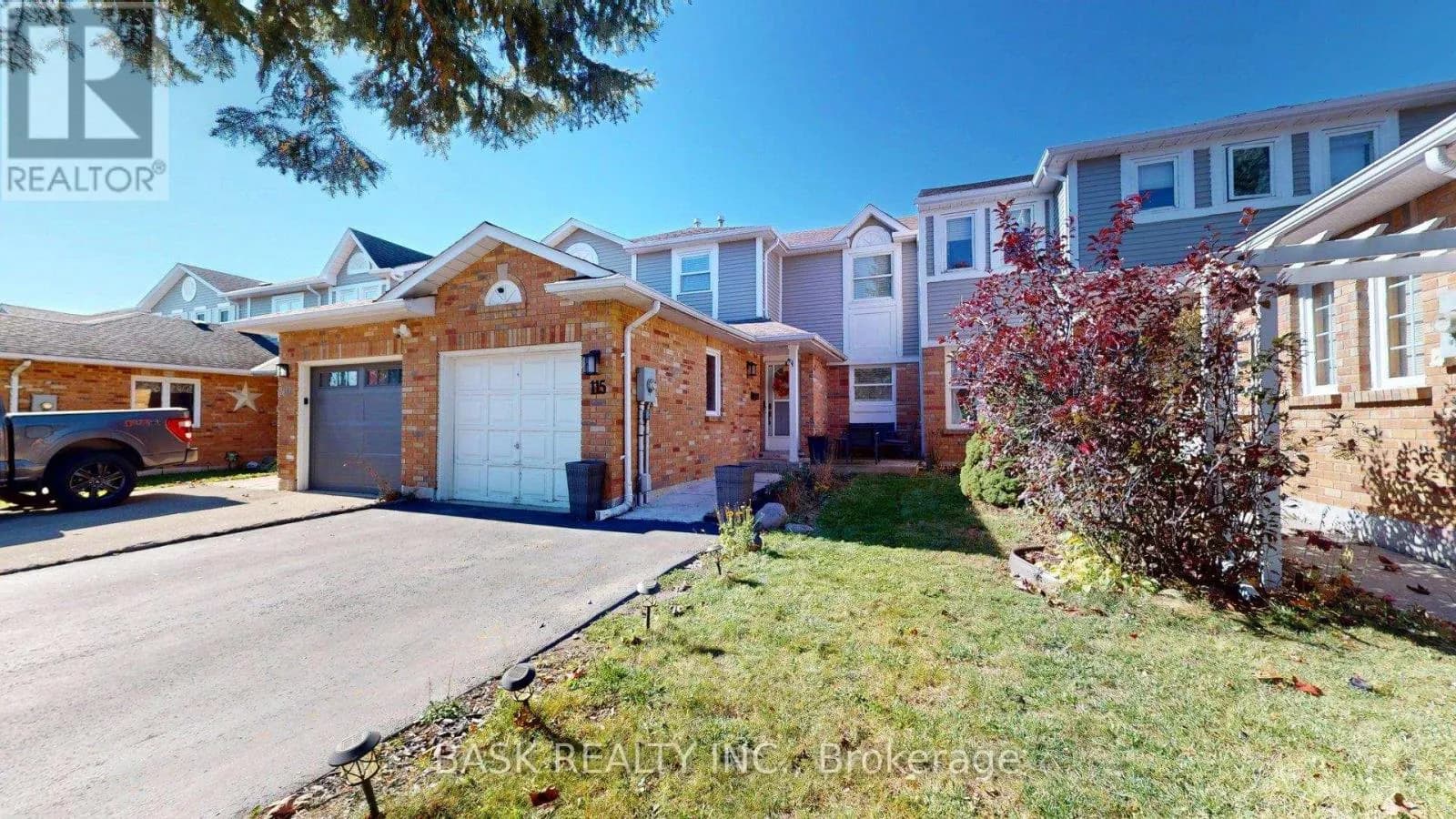 115 FAIRGREEN CLOSE — photo 1 of 34
