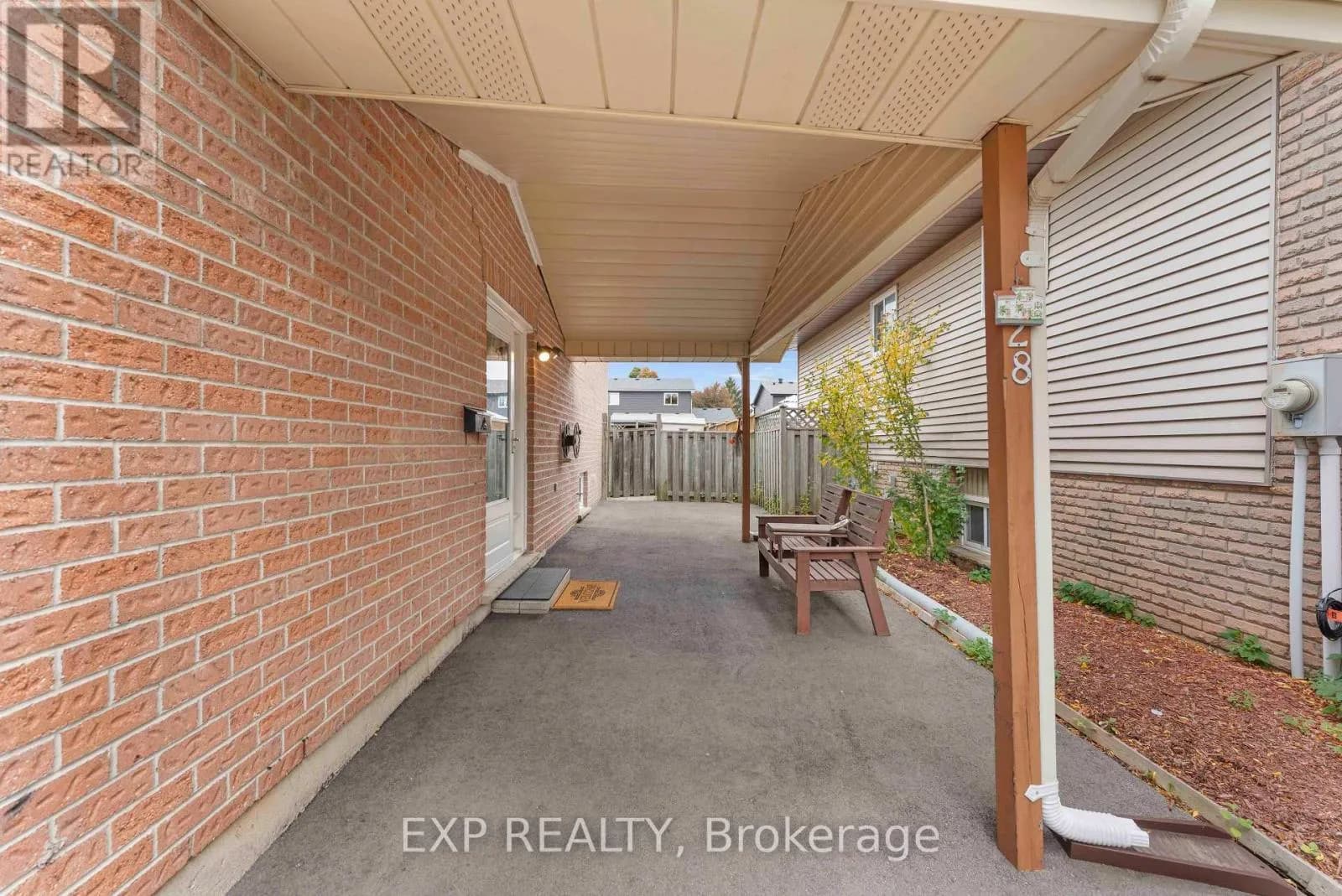 28 SULKY ROAD — photo 3 of 41