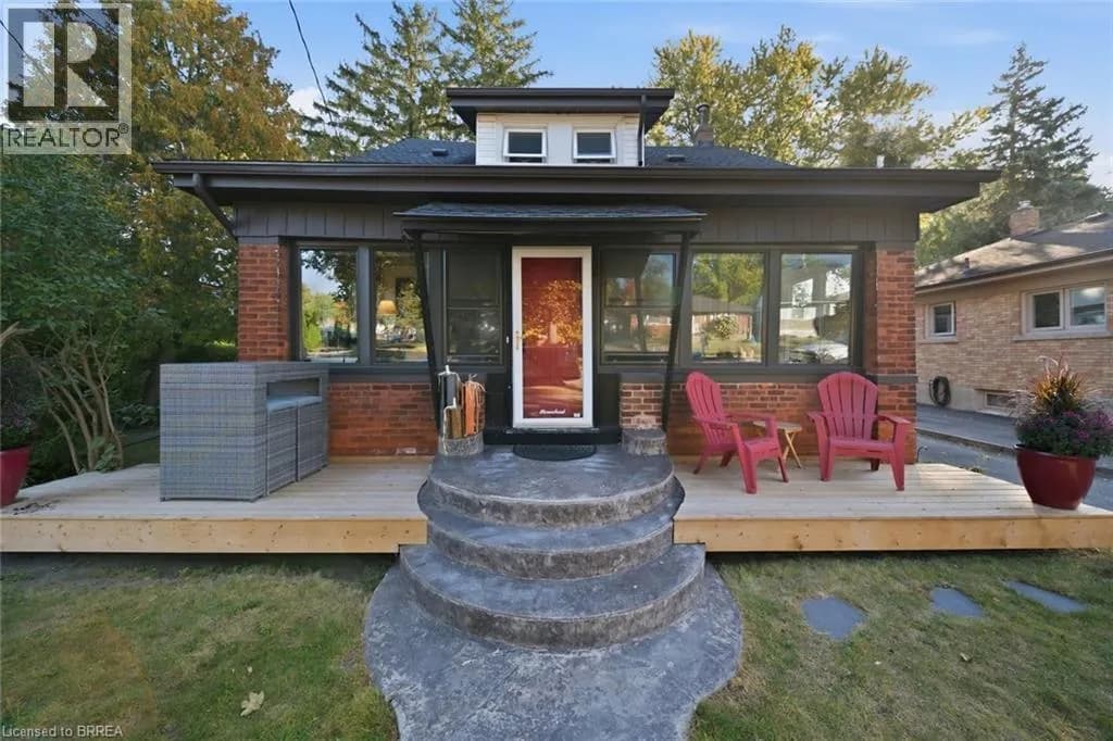 13 FOREST Road — photo 3 of 46