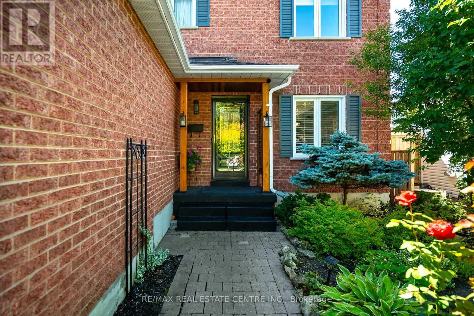 128 ELAINE DRIVE — photo 4 of 49