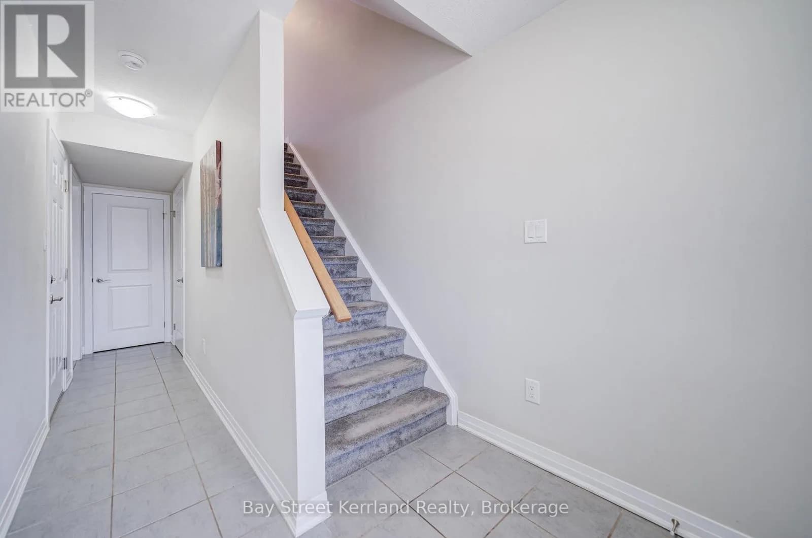 7 SPORTSMAN HILL STREET — photo 4 of 40