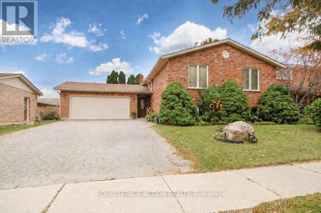 72 LYNDEN HILL CRESCENT — photo 1 of 23