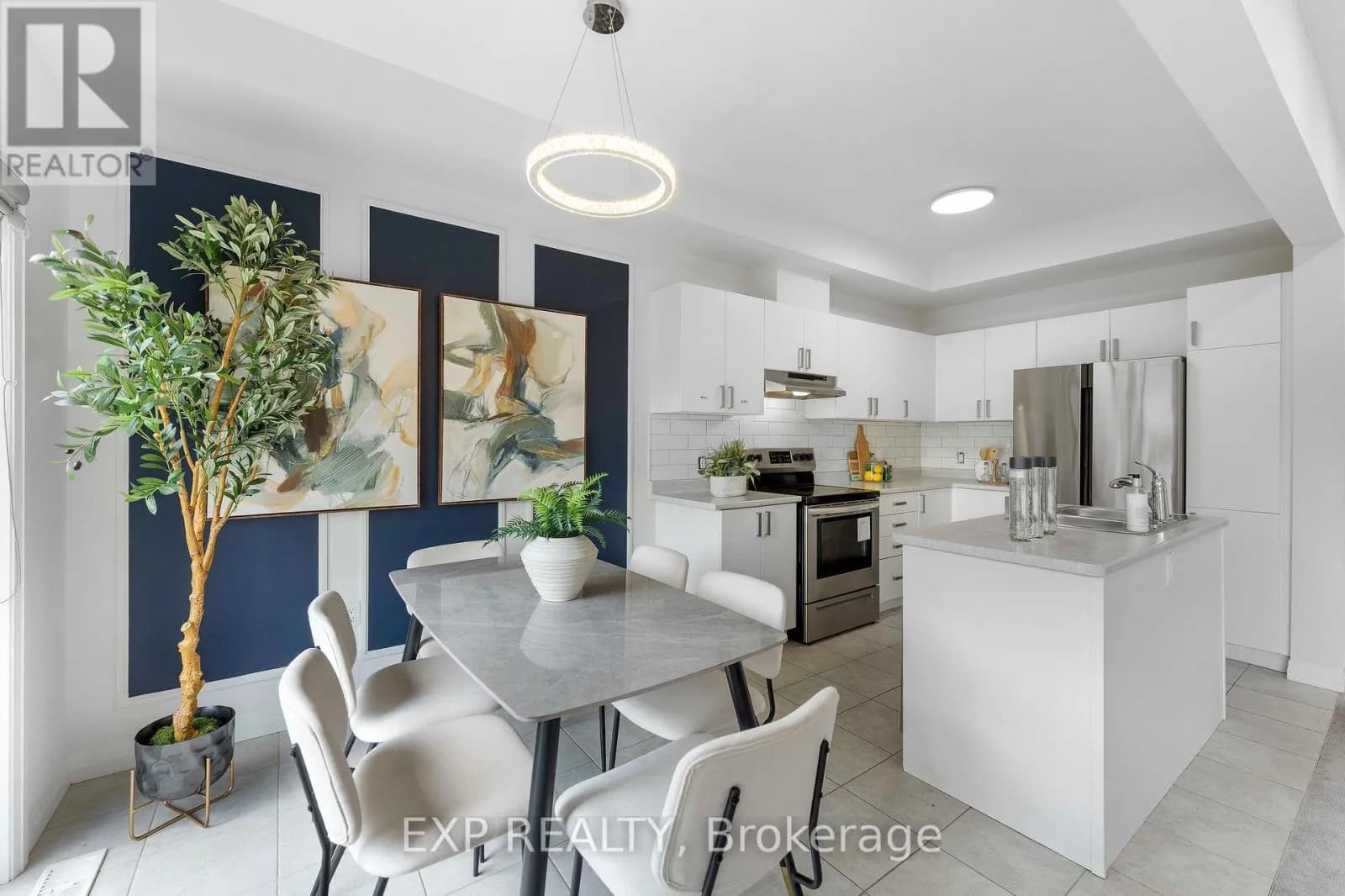 20 - 520 GREY STREET — photo 5 of 32