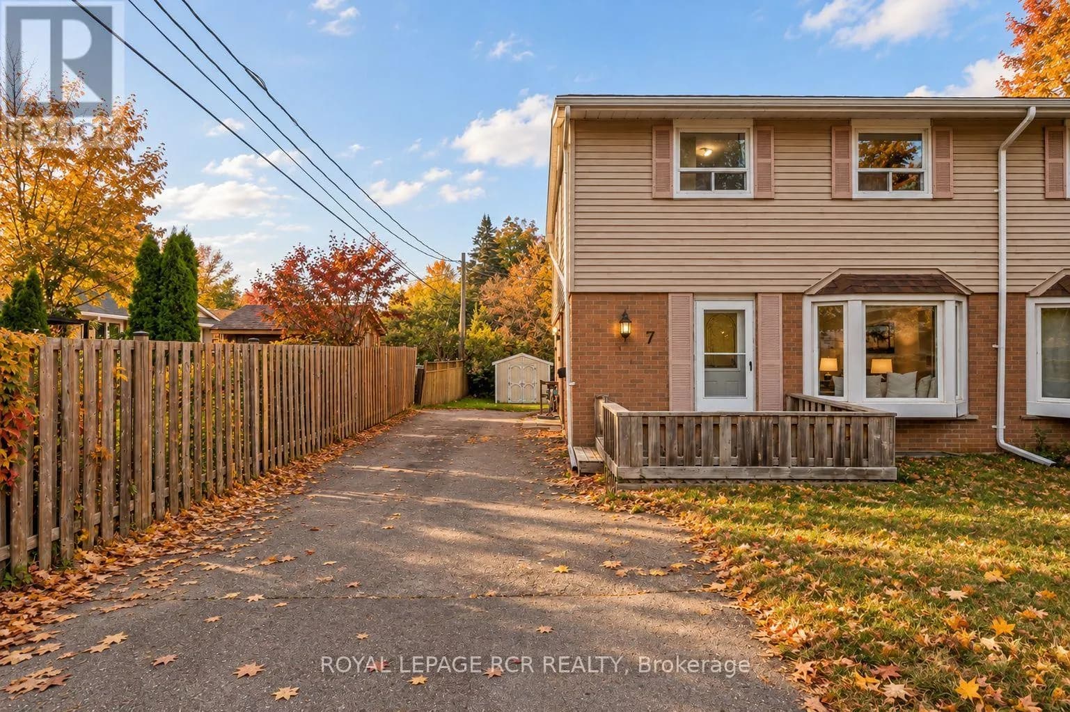 7 CARDWELL STREET — photo 1 of 27