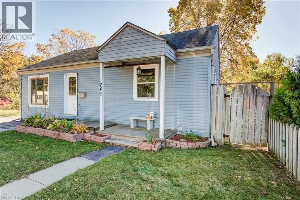 1243 WHITLEY Street — photo 2 of 48