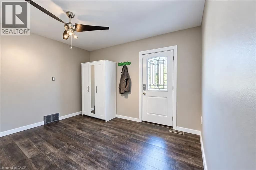 1243 WHITLEY Street — photo 5 of 48