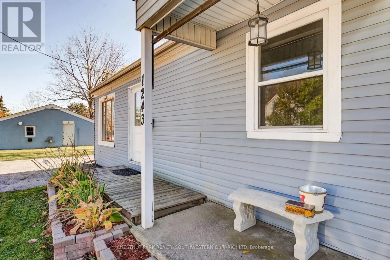 1243 WHITLEY STREET — photo 3 of 49