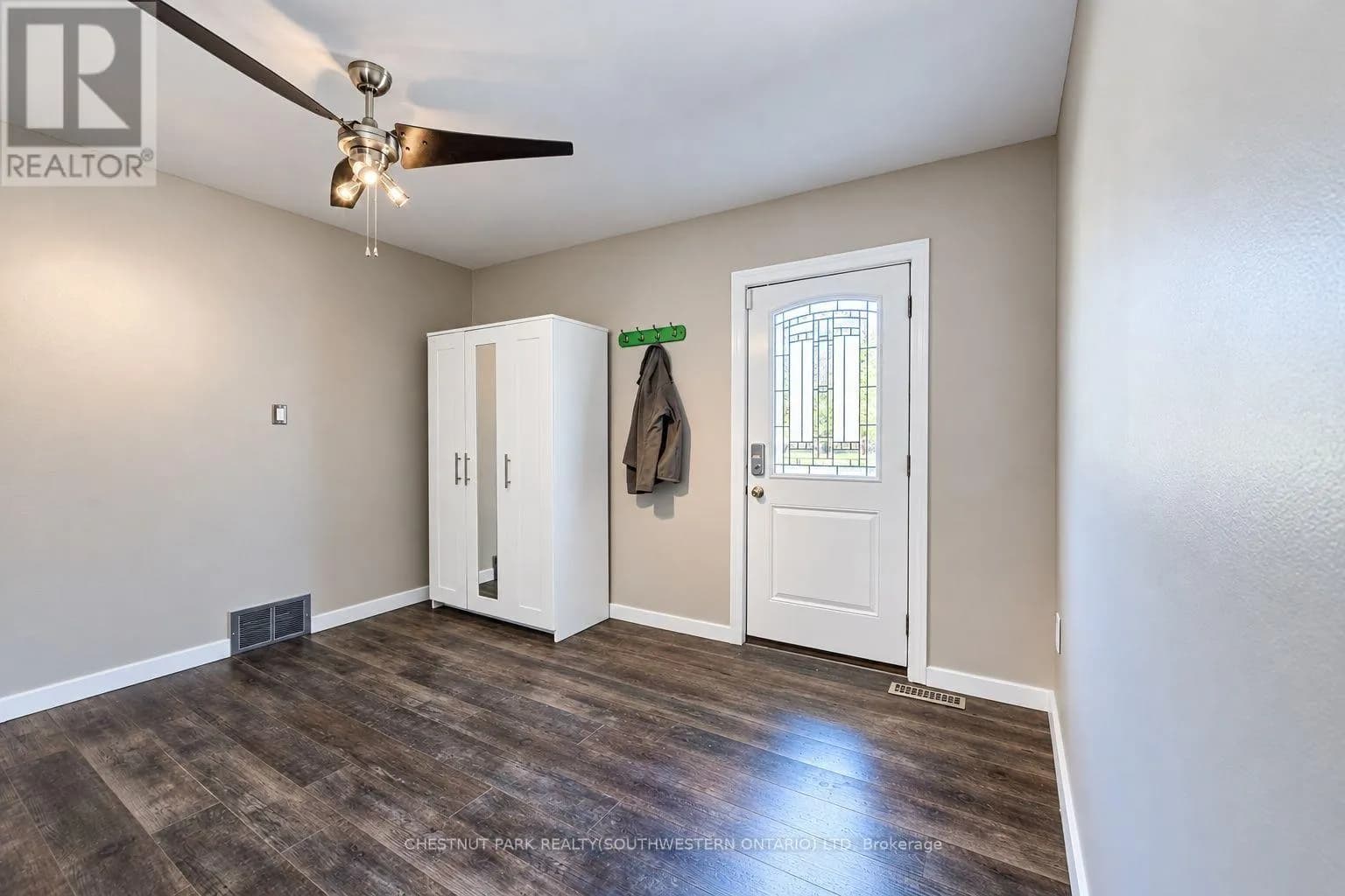 1243 WHITLEY STREET — photo 4 of 49