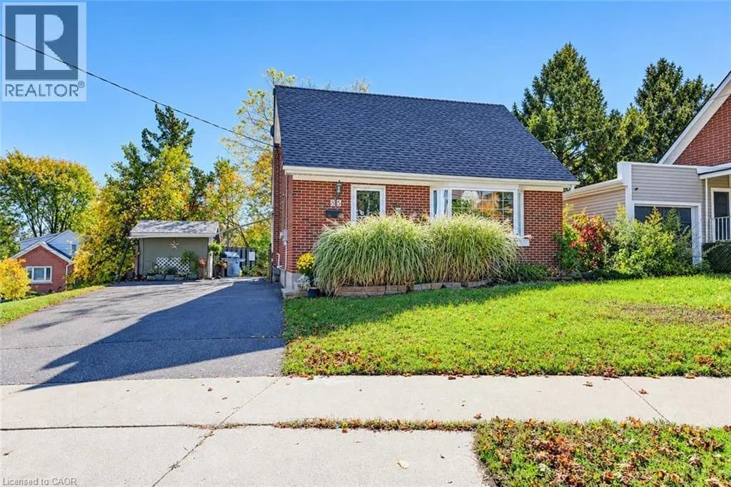 35 PLEASANT Avenue — photo 1 of 50