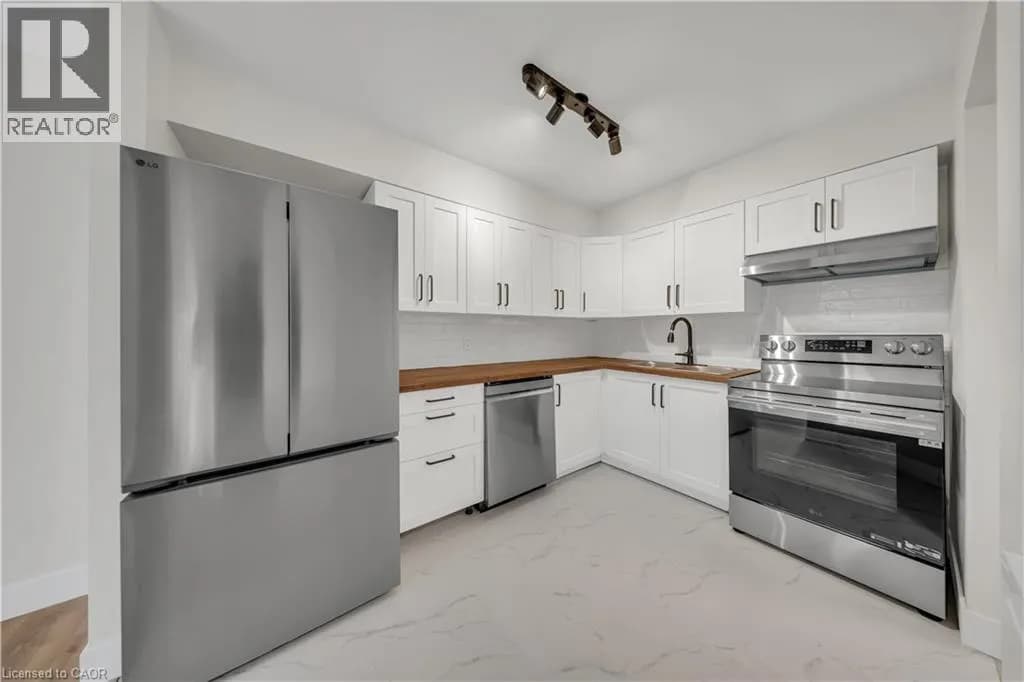 3085 KINGSWAY Drive Unit# 21 — photo 1 of 50