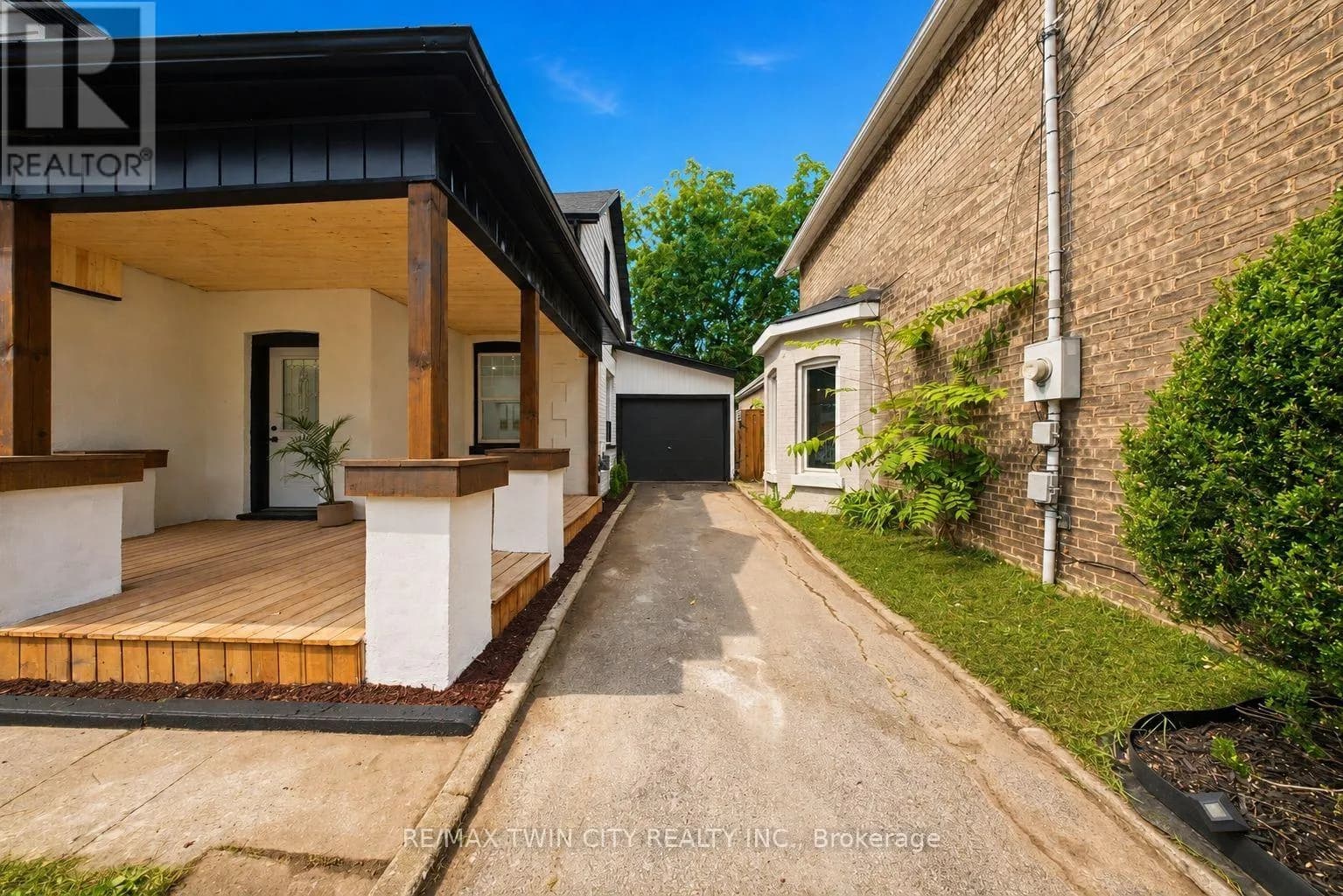 42 PEEL STREET — photo 4 of 28