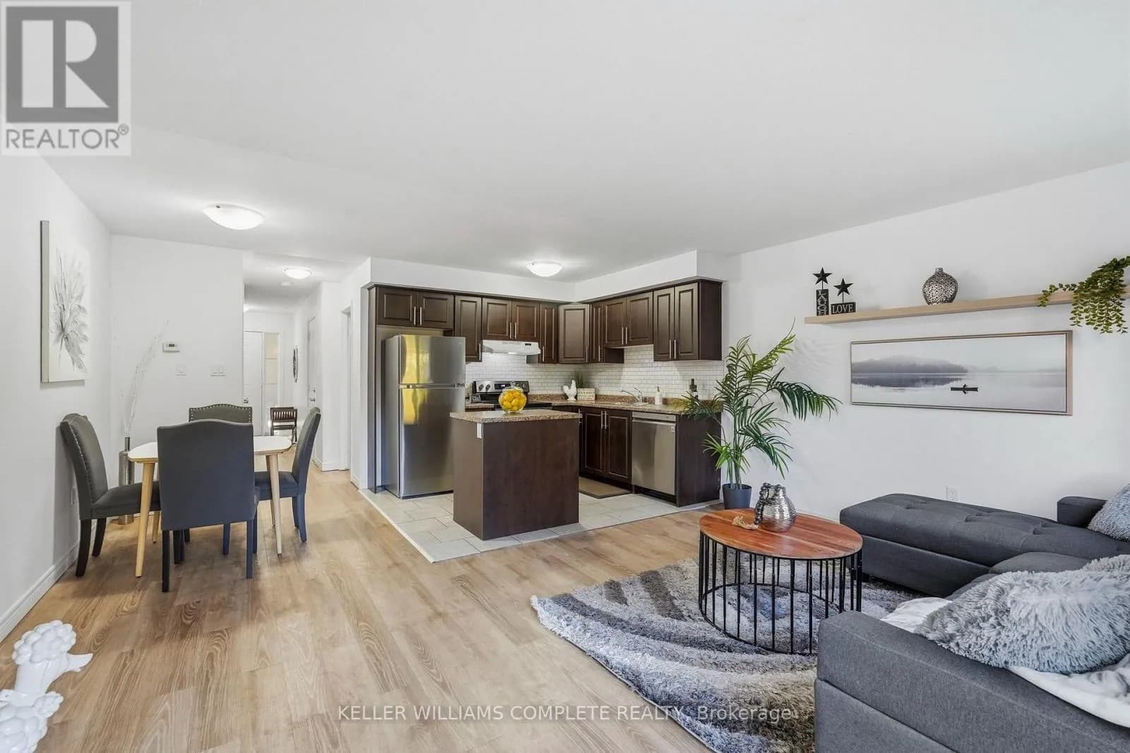 113 - 20 MCCONKEY CRESCENT — photo 5 of 31