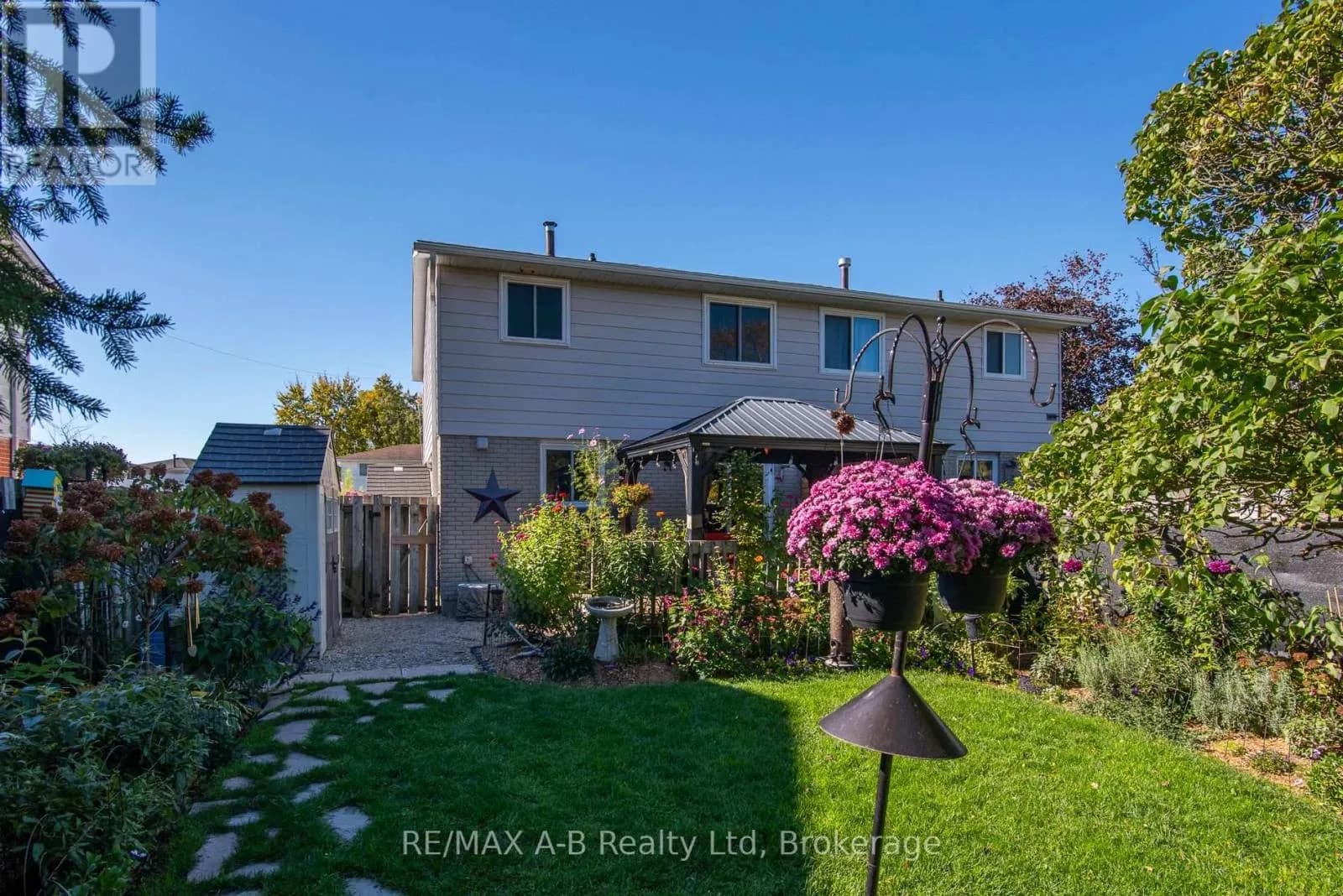 254 LOUISE STREET — photo 3 of 50