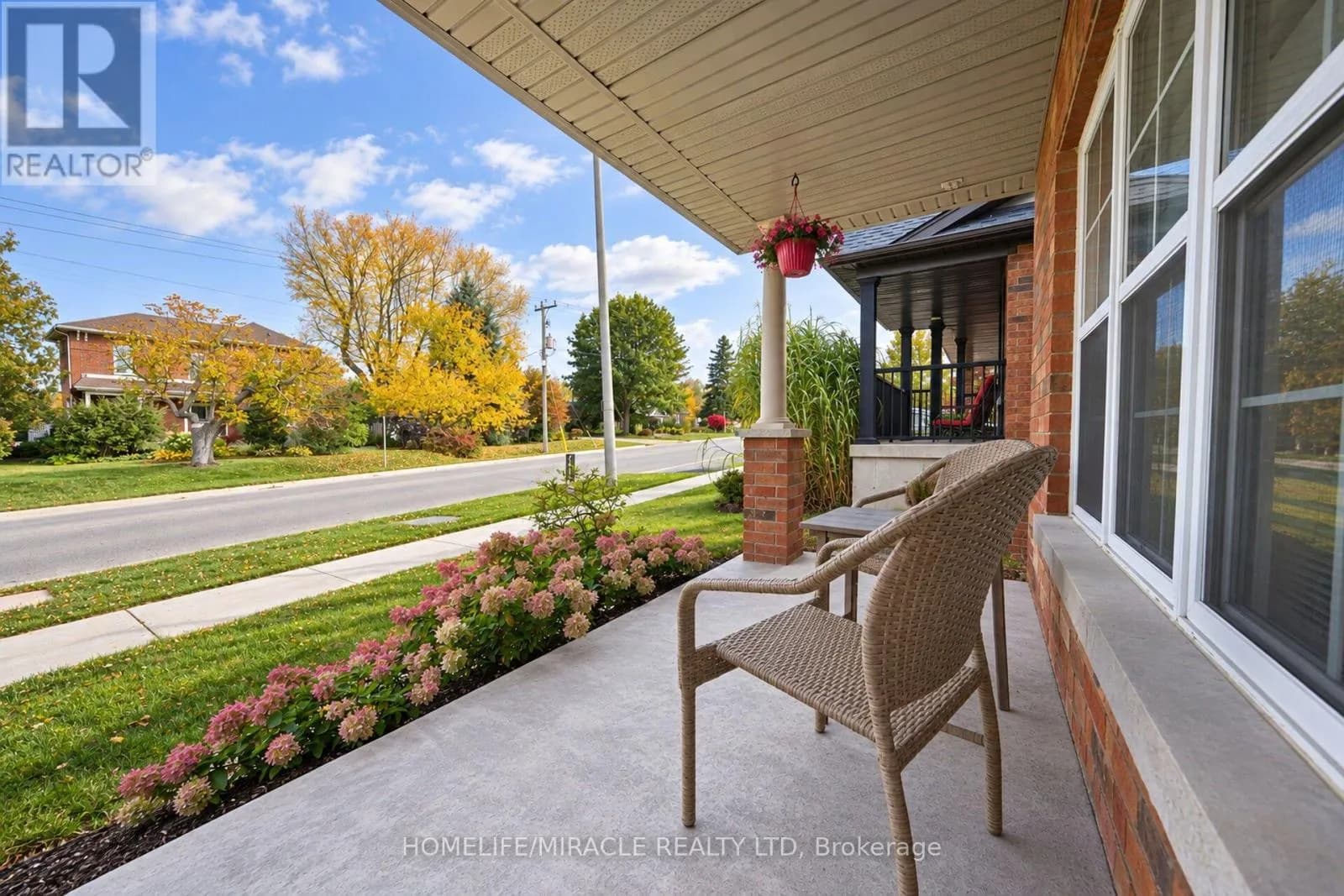 17 BUENA VISTA DRIVE — photo 4 of 50