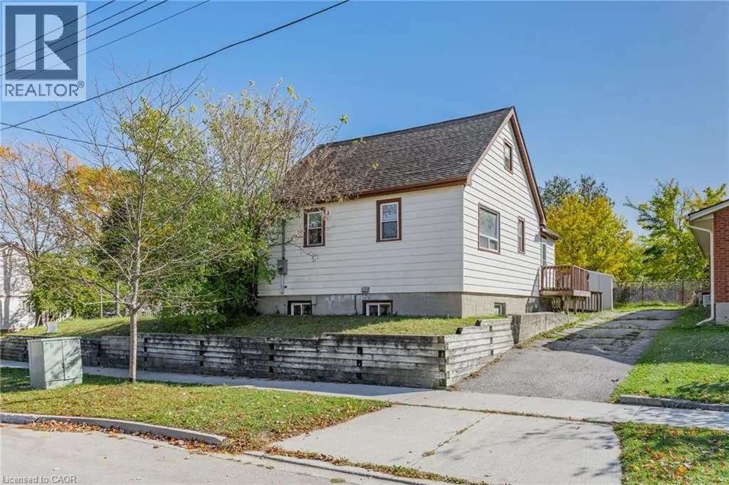 439 ALICE Avenue — photo 3 of 29