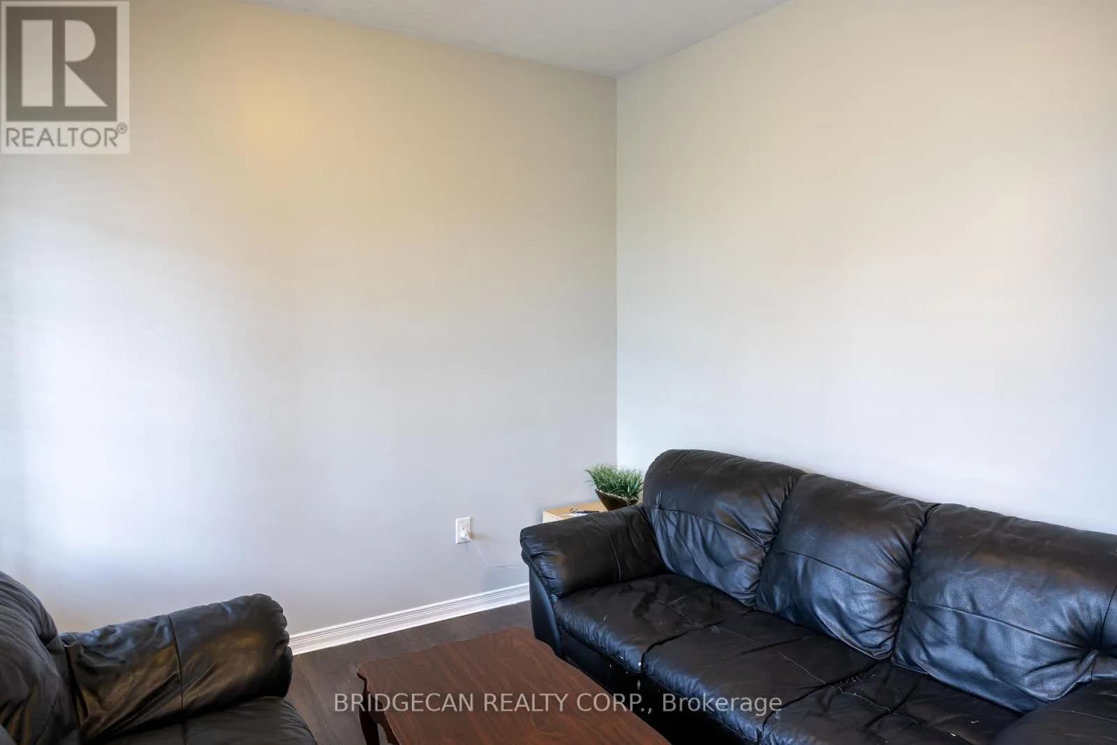 20 GILLESPIE DRIVE — photo 5 of 50
