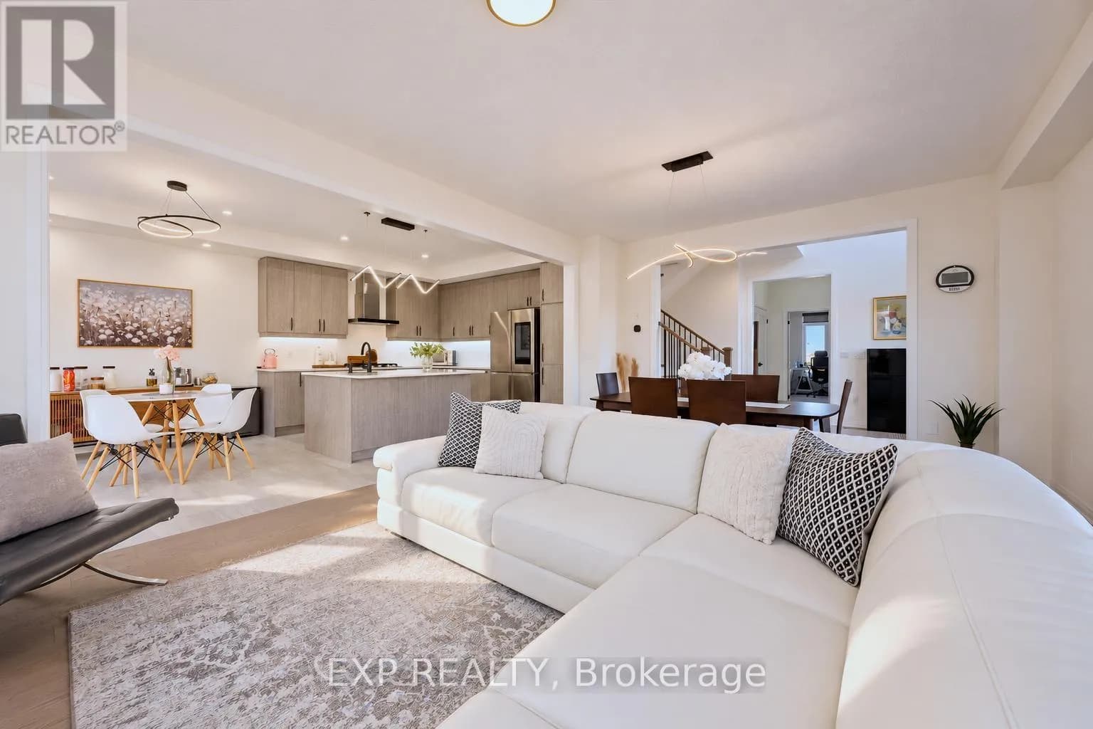 41 STEADMAN STREET — photo 5 of 32