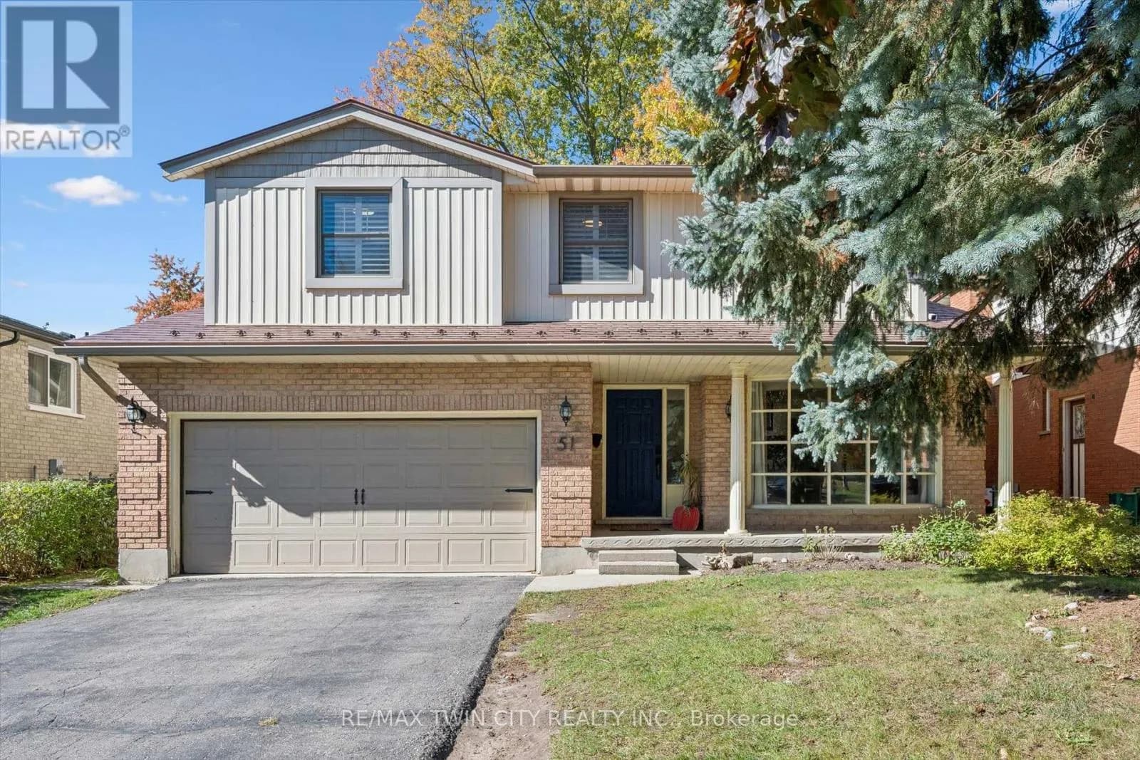 51 CAYLEY COURT — photo 2 of 44