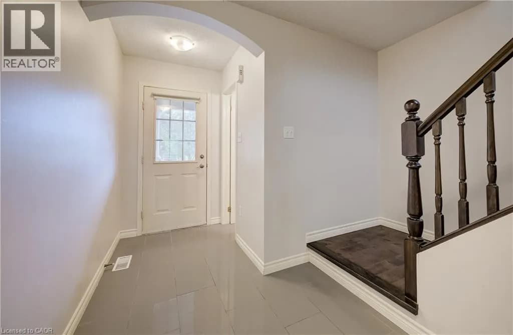 508 VERONICA Drive — photo 4 of 46