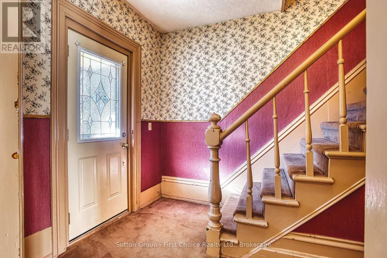 32 FALSTAFF STREET — photo 4 of 18