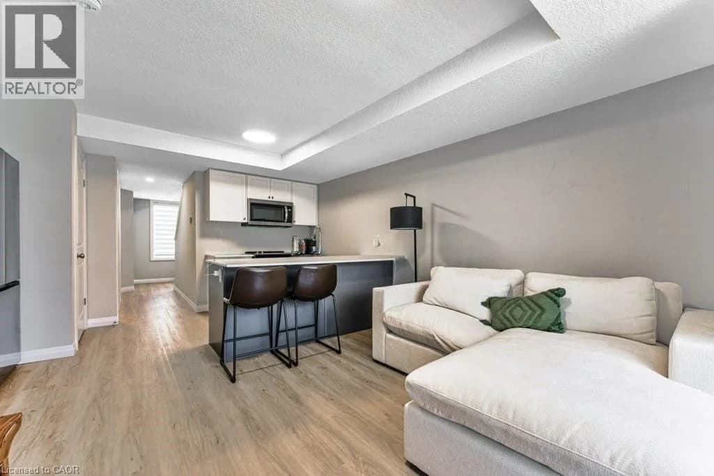 410 NORTHFIELD Drive Unit# B11 — photo 5 of 19