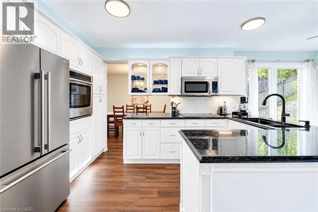 13 GATEVIEW Drive — photo 4 of 38