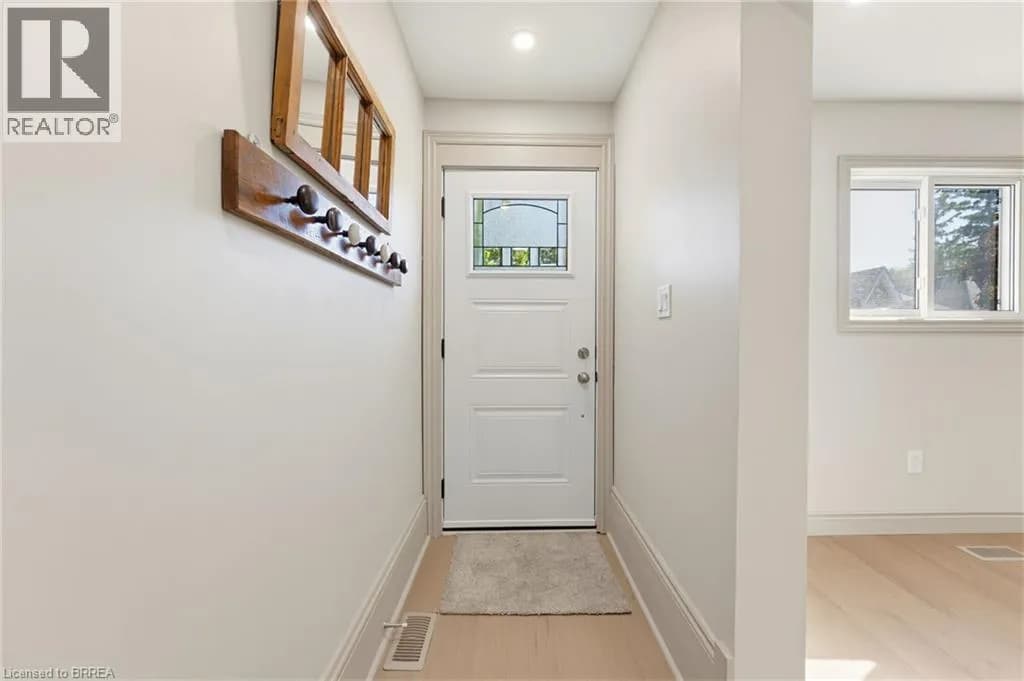 14 BOND Street — photo 2 of 26