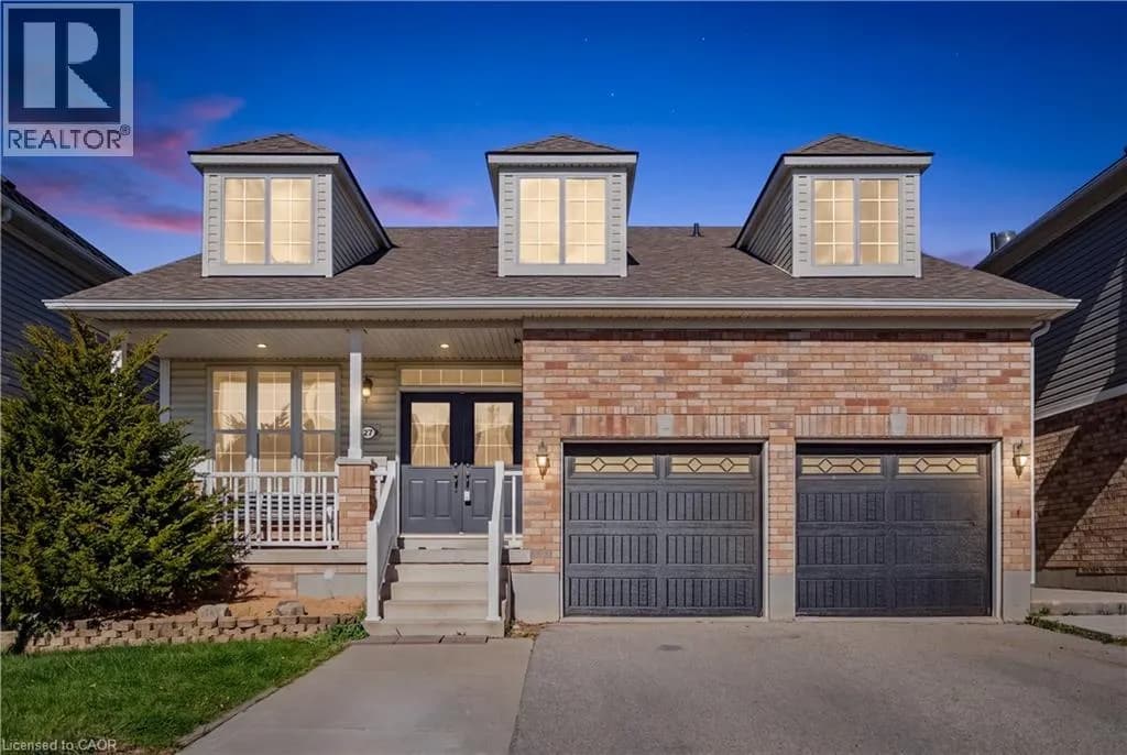 27 TRILLER Avenue — photo 1 of 48