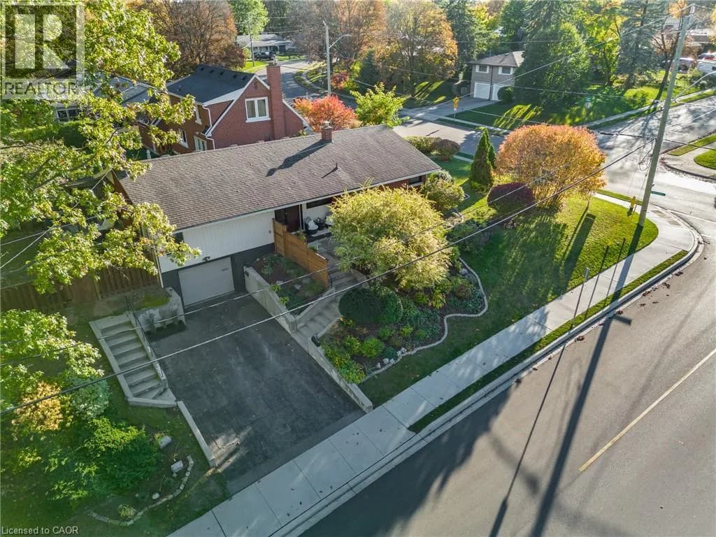 119 GLADSTONE Avenue — photo 1 of 50