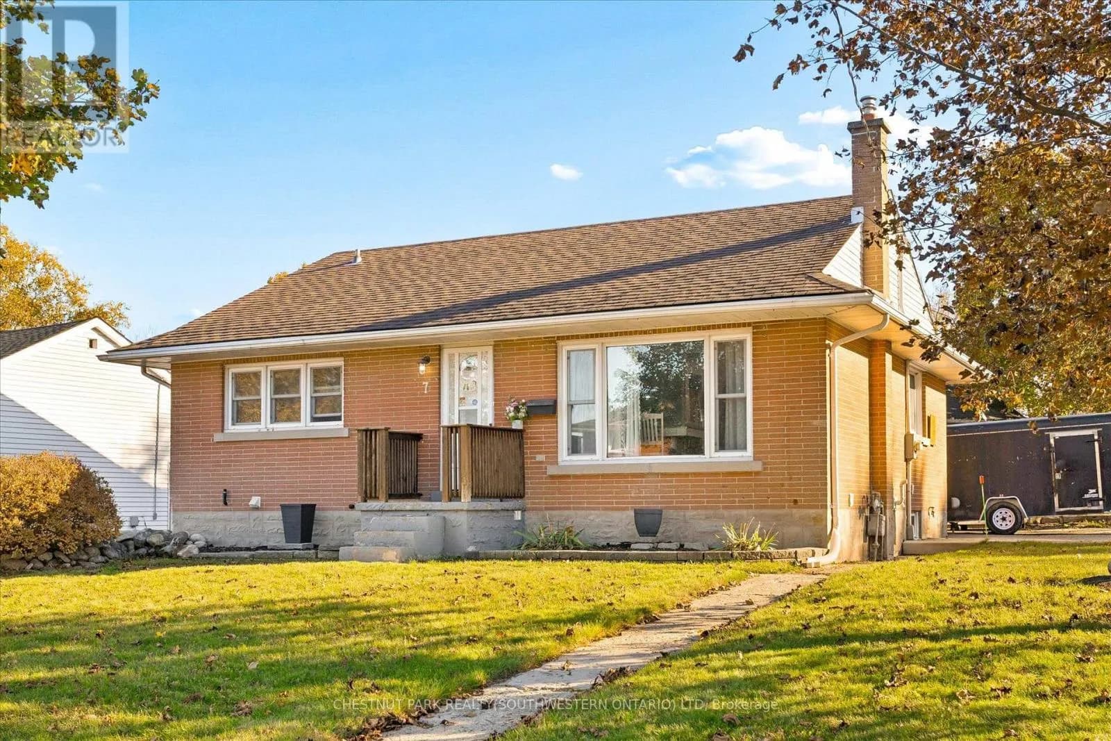7 PRUETER AVENUE — photo 1 of 26
