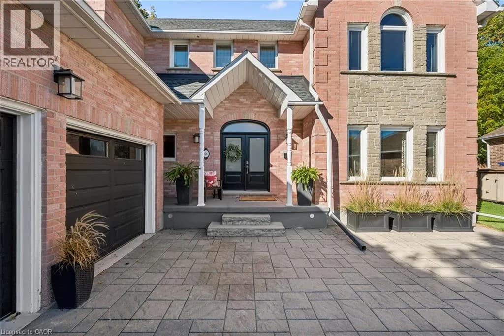 44 BREWSTER Place — photo 2 of 50