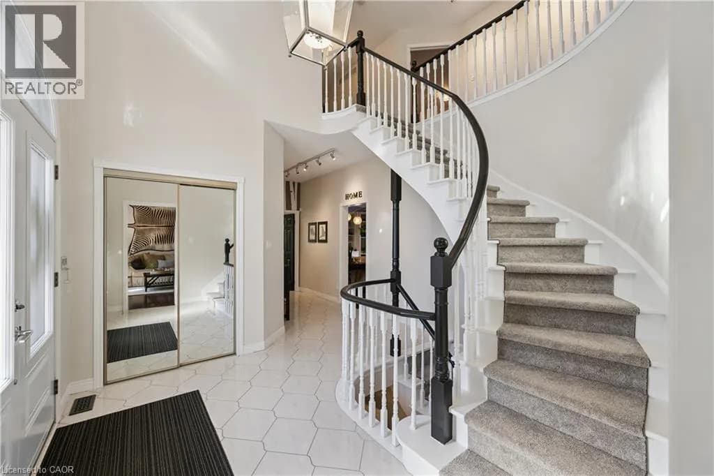 44 BREWSTER Place — photo 5 of 50