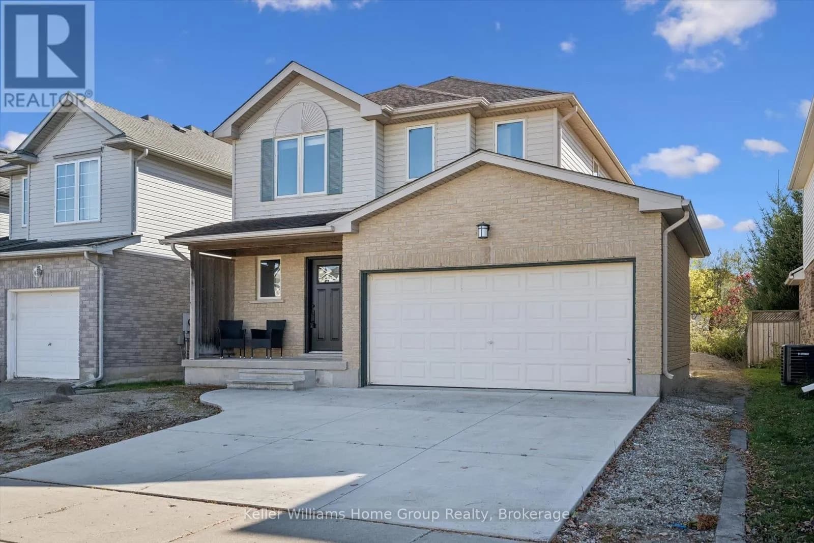 9 BRISTOW CREEK DRIVE — photo 2 of 36