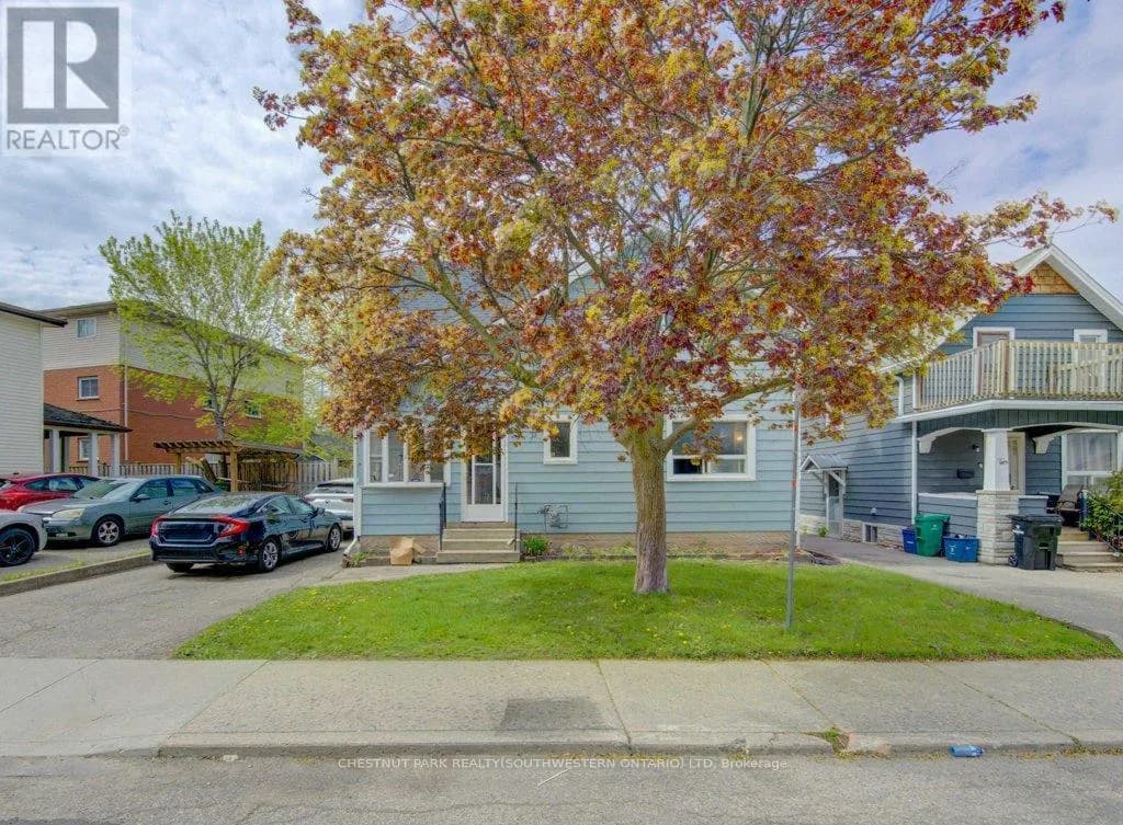 8 MARSHALL STREET — photo 2 of 34