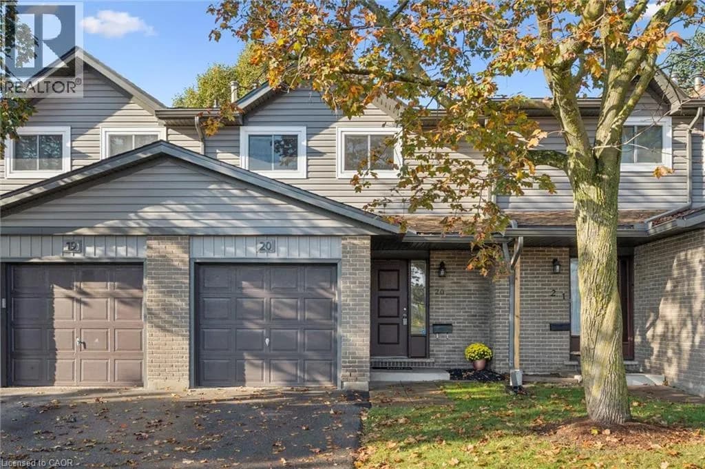 46 CEDARWOODS Crescent Unit# 20 — photo 1 of 38