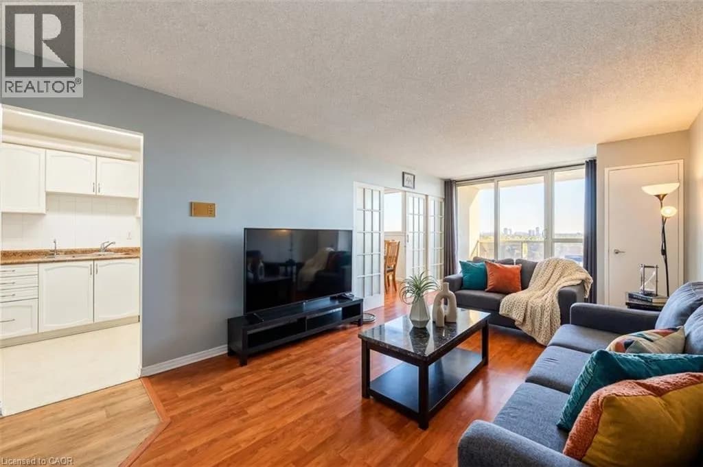 375 N KING Street N Unit# 1102 — photo 3 of 30