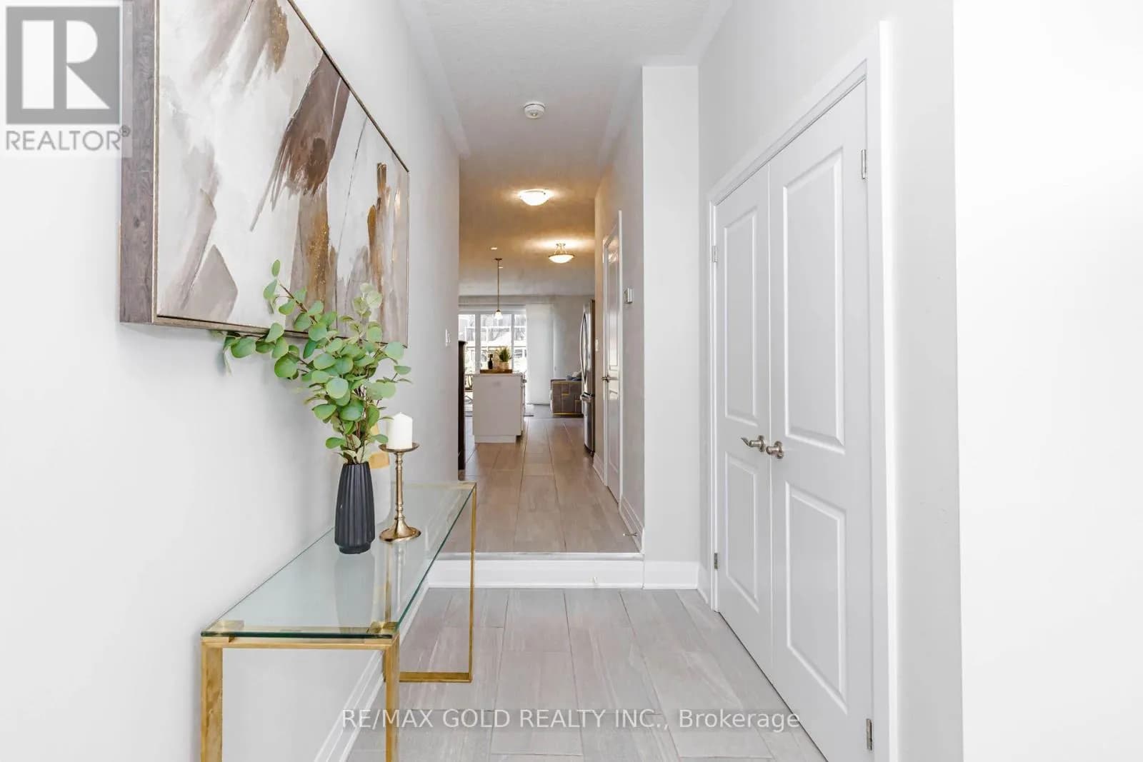 617 BENNINGER DRIVE — photo 4 of 50