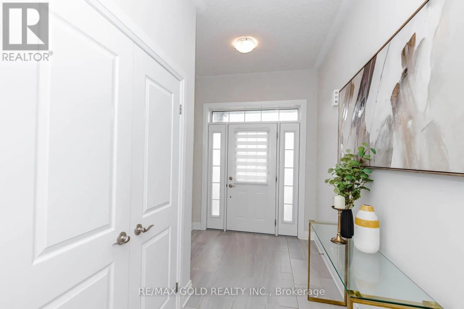 617 BENNINGER DRIVE — photo 5 of 50