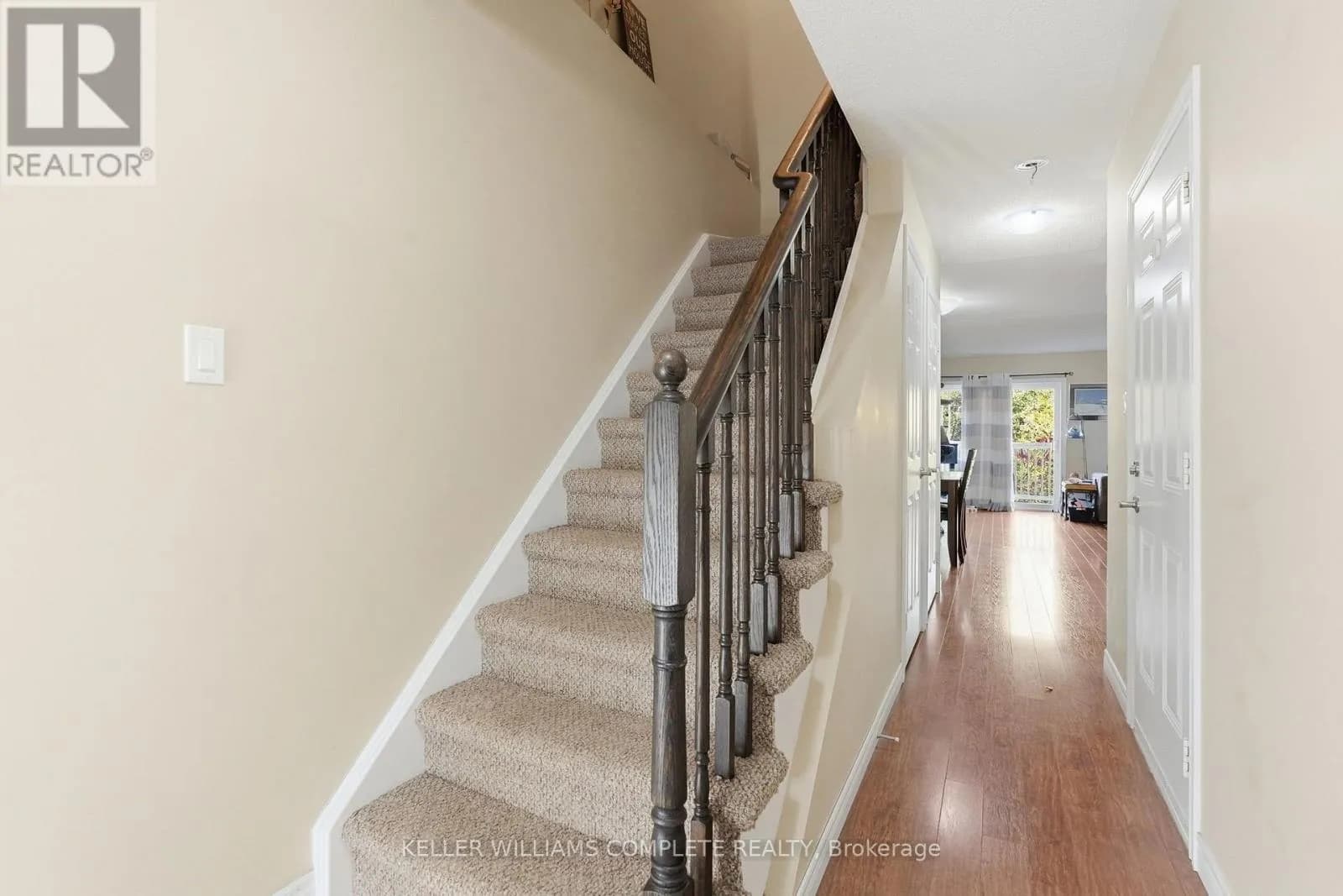 116 - 20 MCCONKEY CRESCENT — photo 5 of 32