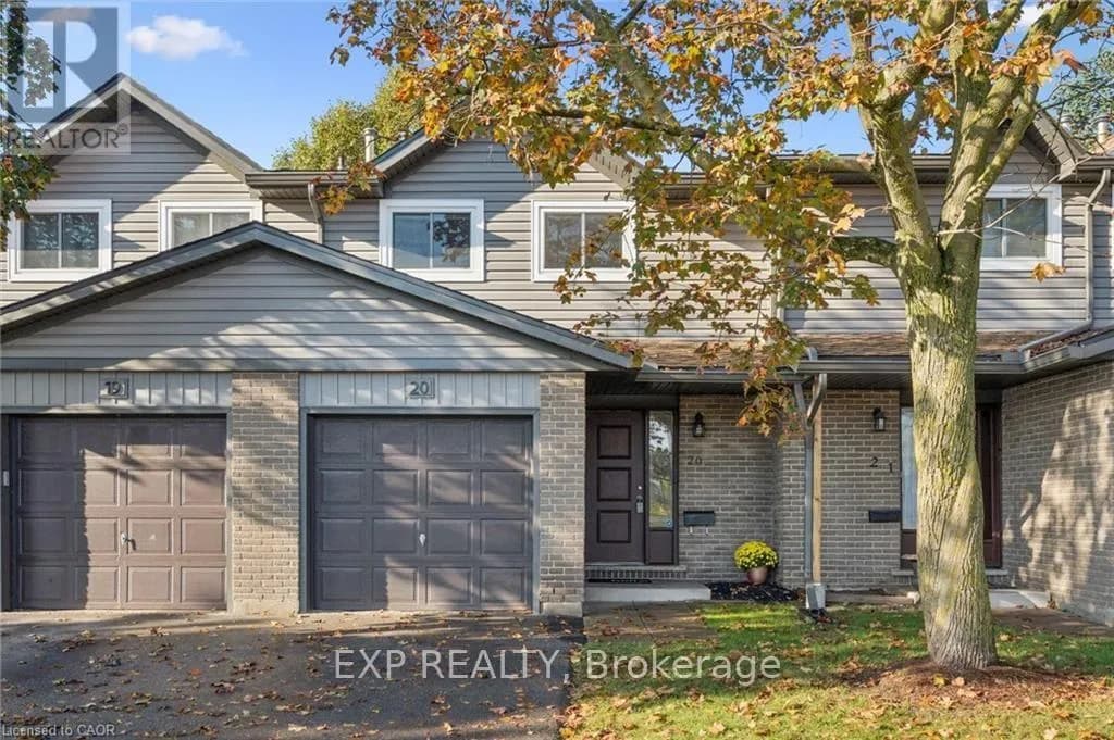 20 - 46 CEDARWOODS CRESCENT — photo 1 of 25